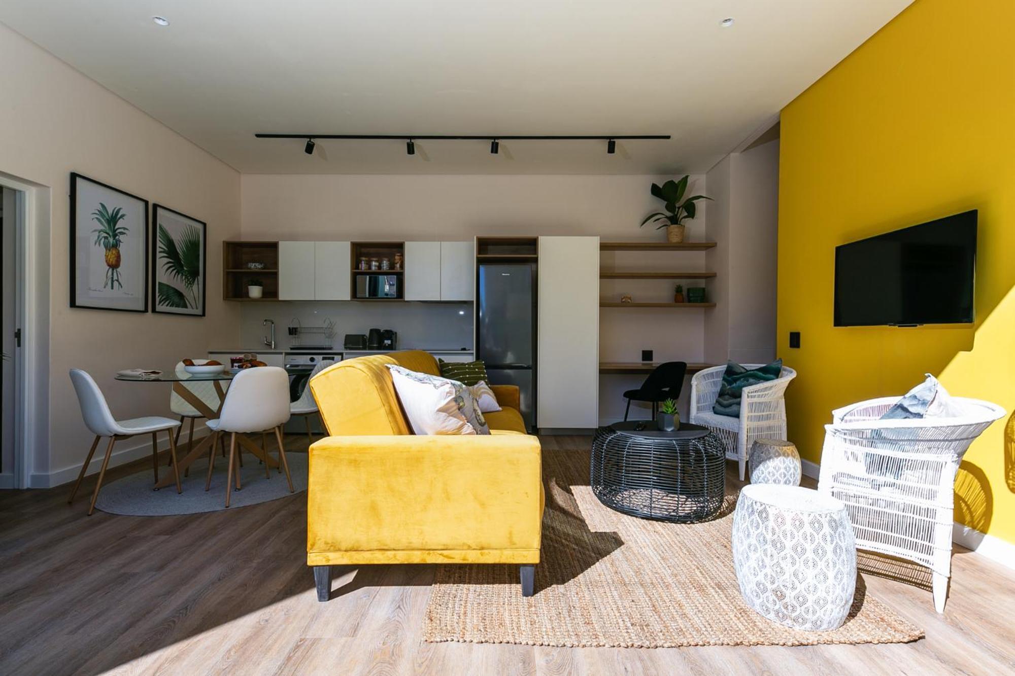Apartamento The Palm Flats Sunlit Serenity 300m From Sea *